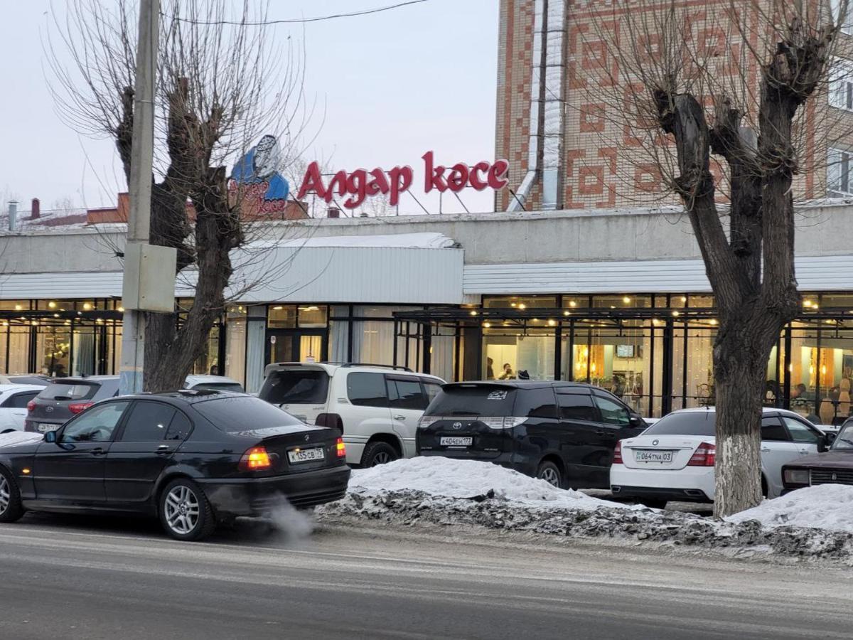 1 Комнатные Апартаменты На Ауэзова 236 Kokshetau Eksteriør billede